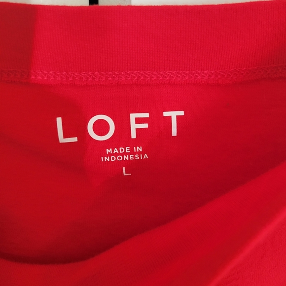 5/$25 Size Large Loft Tank - Picture 2 of 2